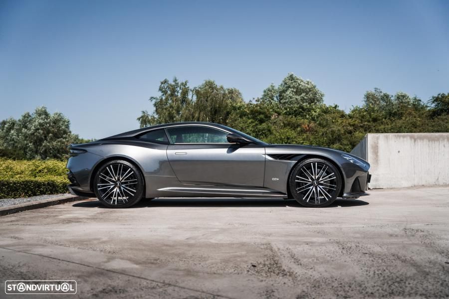 Aston Martin DBS Coupe Superleggera - 3