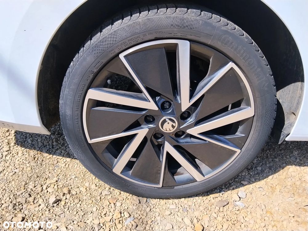 Skoda Octavia 2.0 TDI Sportline DSG - 18