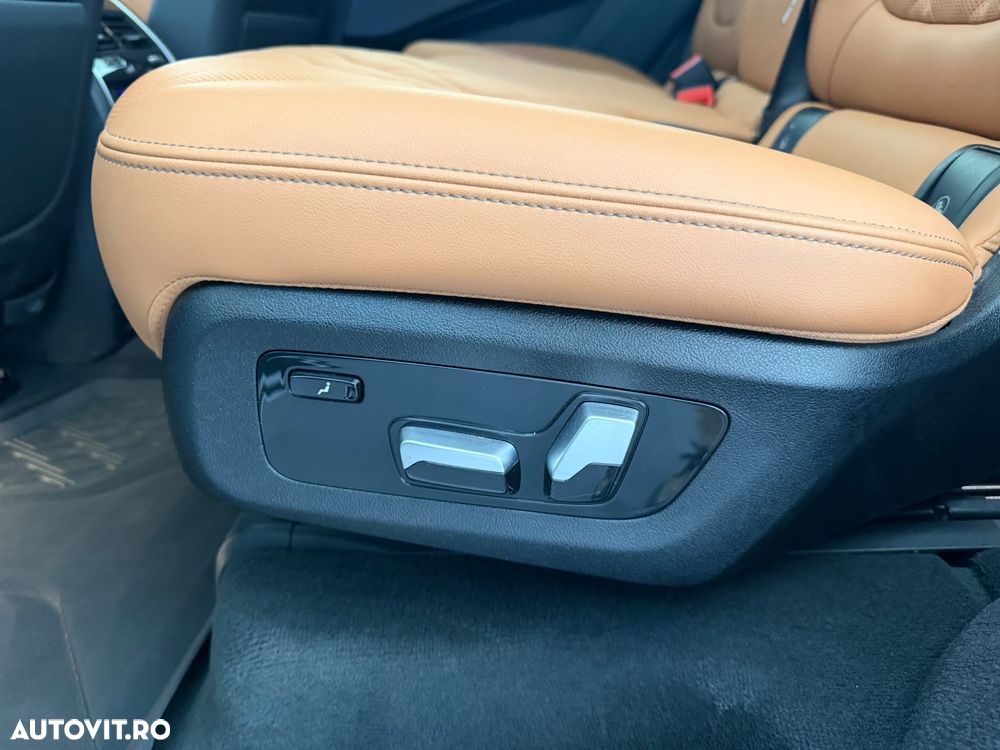 BMW X7 xDrive40i - 13