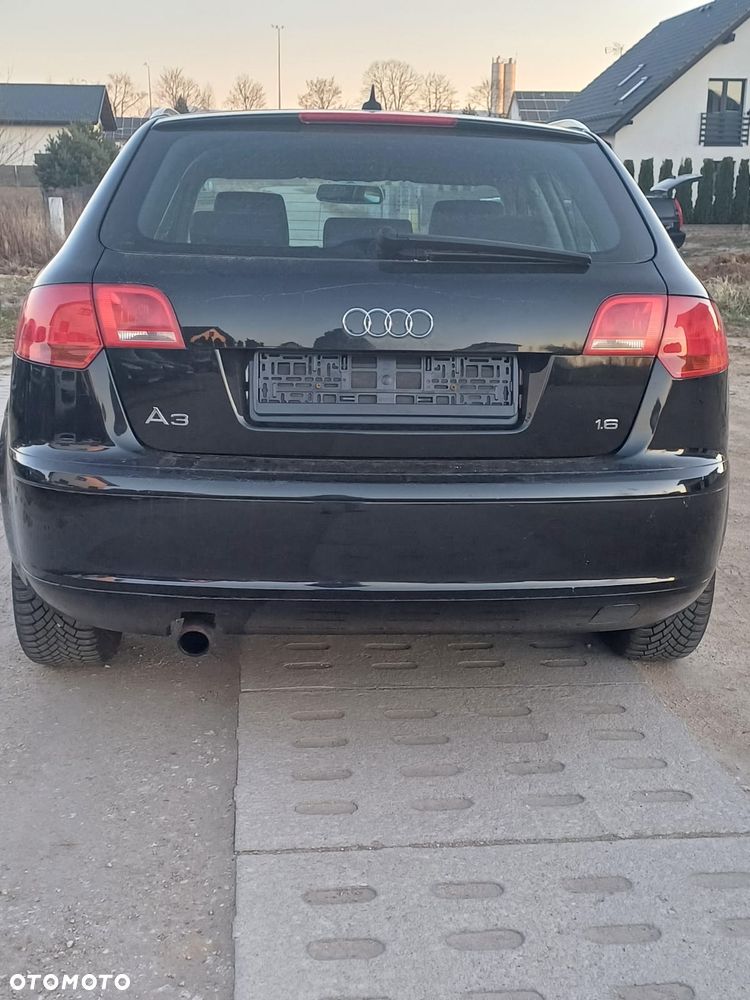 Audi A3 Sportback 1.6 Attraction - 6