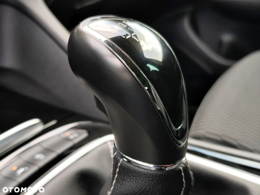 Opel Insignia 1.5 T Innovation S&S - 34