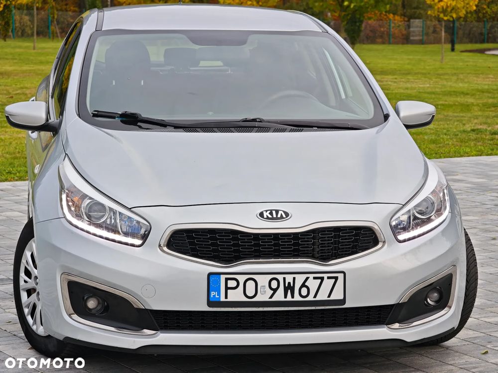 Kia Ceed 1.6 CRDi Smart - 1