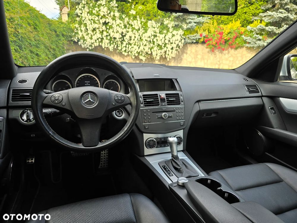 Mercedes-Benz Klasa C 300 4Matic 7G-TRONIC - 19