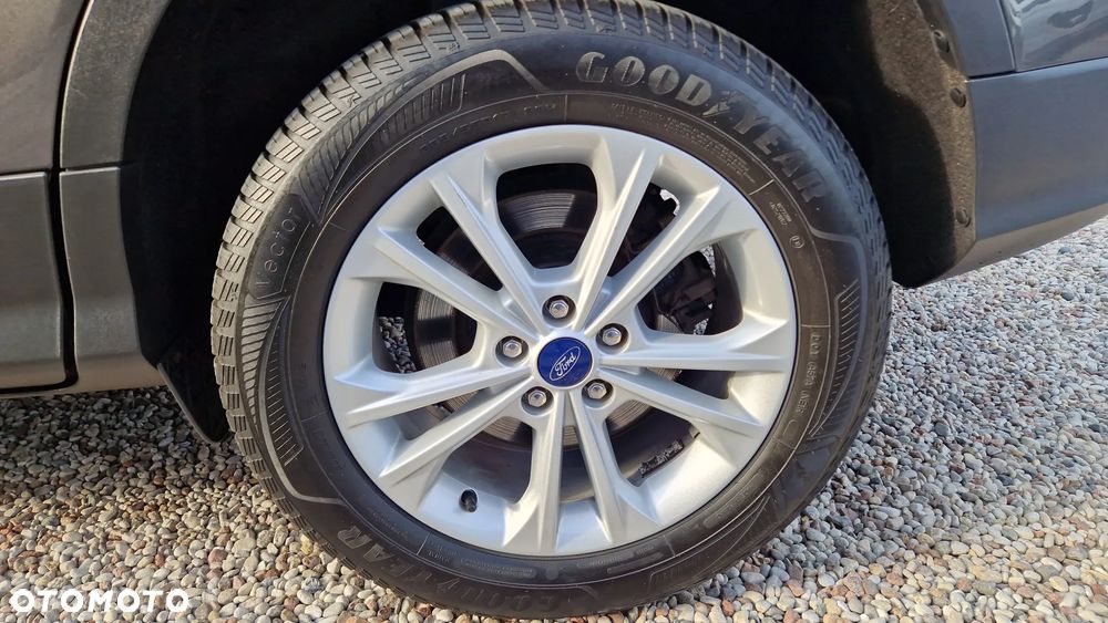 Ford Kuga 2.0 TDCi 4x4 Titanium - 34