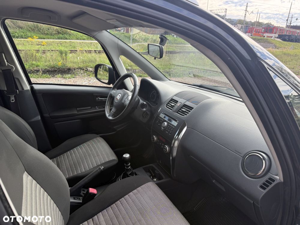 Fiat Sedici 2.0 Multijet DPF 4x4 Emotion - 5