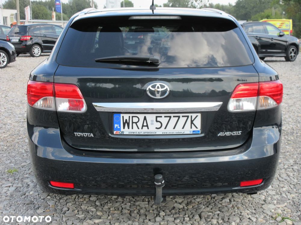 Toyota Avensis 2.0 D-4D Executive - 6