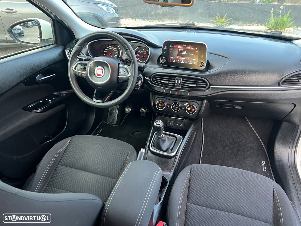 Fiat Tipo 1.3 M-Jet Lounge Tech - 27