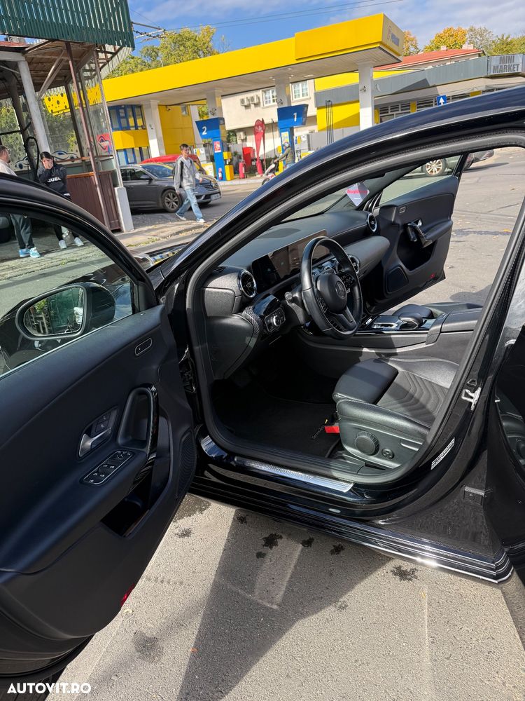 Mercedes-Benz A - 8