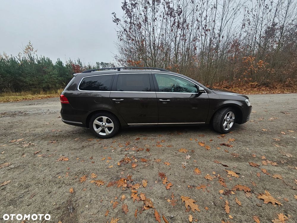 Volkswagen Passat 2.0 TDI Highline - 9