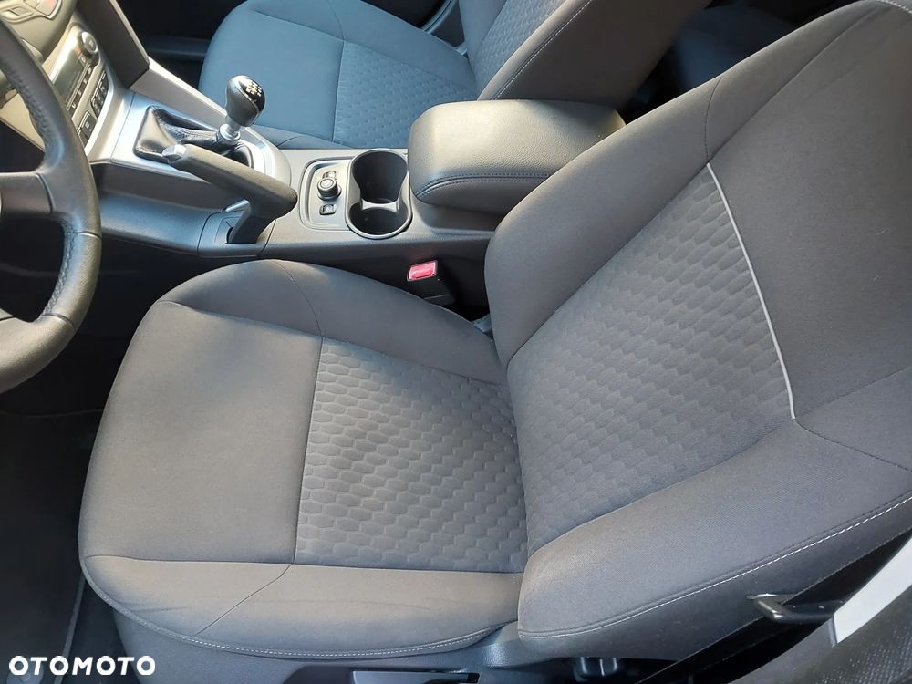 Ford Focus - 32