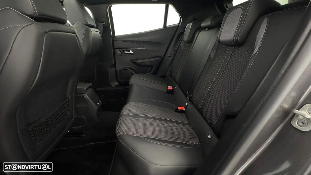 Peugeot 2008 1.2 PureTech GT Pack EAT8 - 44