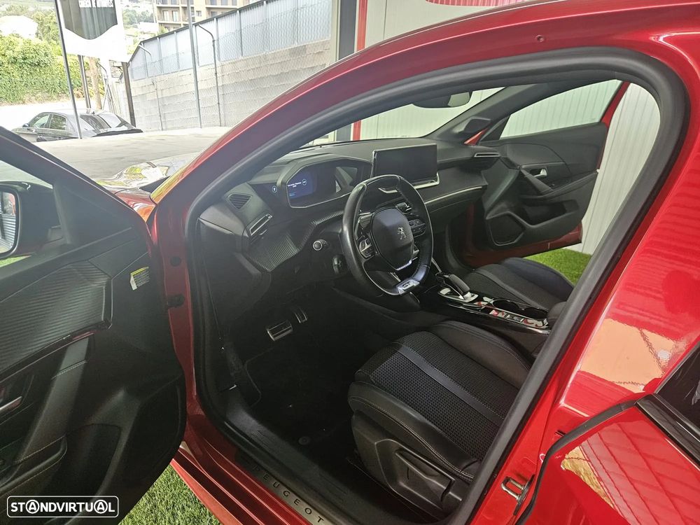 Peugeot e-208 50 kWh GT Pack - 12