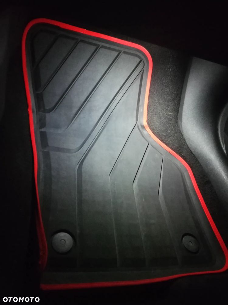 Skoda Octavia 2.0 TDI (Green tec) DSG RS - 19