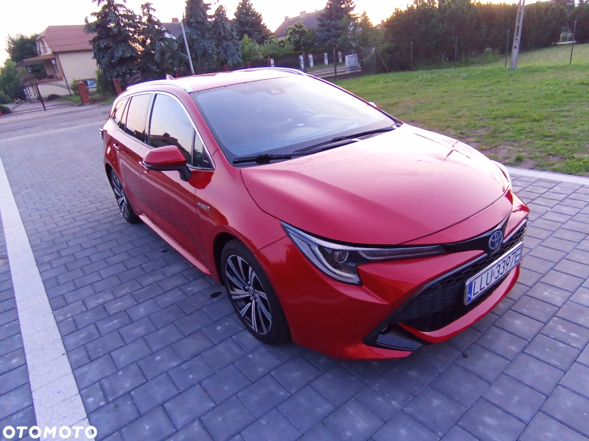 Toyota Corolla 2.0 Hybrid Executive - 9