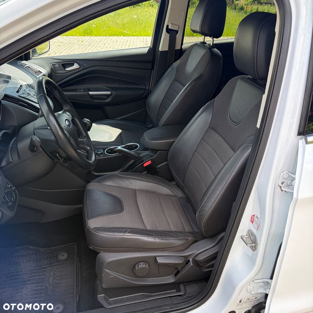 Ford Kuga 2.0 TDCi 4x4 Titanium - 11