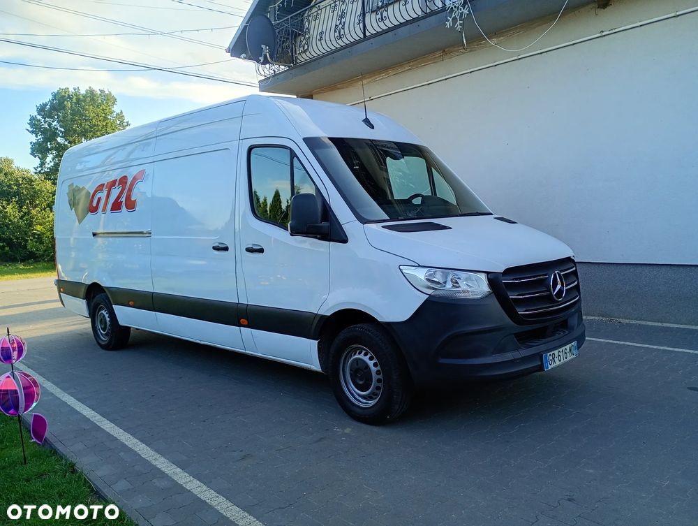 Mercedes-Benz Sprinter - 1