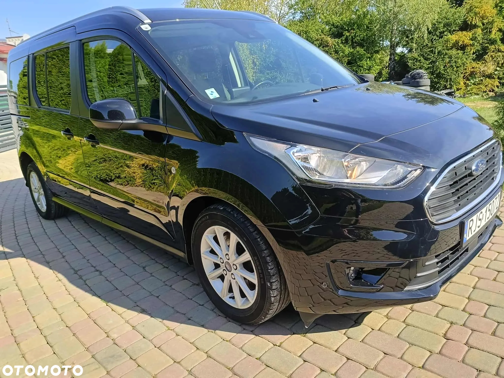 Ford Tourneo Connect Grand - 2