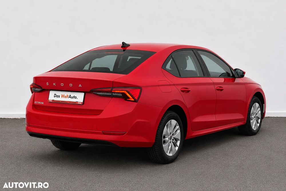 Skoda Octavia 2.0 TDI DSG Ambition - 4