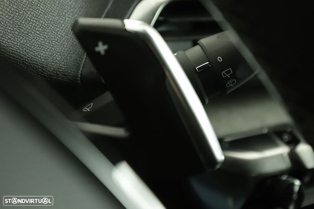 Peugeot 3008 1.2 PureTech GT EAT8 - 18