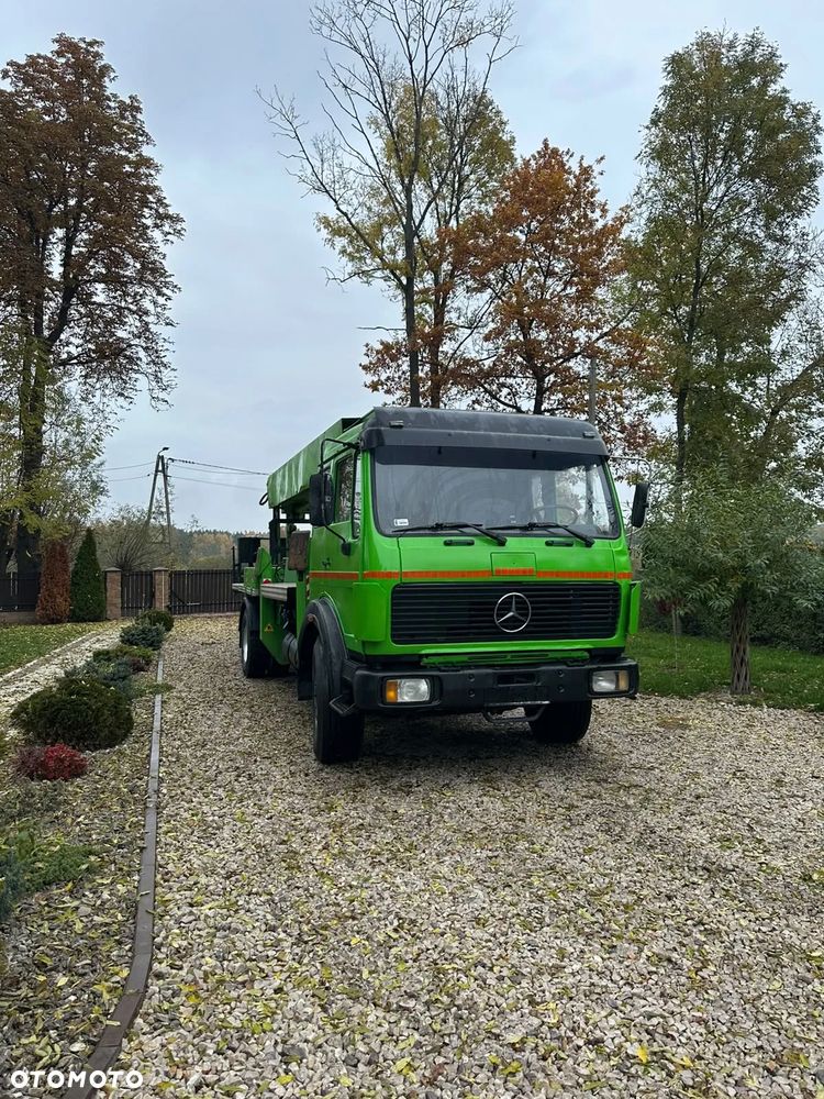 Mercedes-Benz - 21
