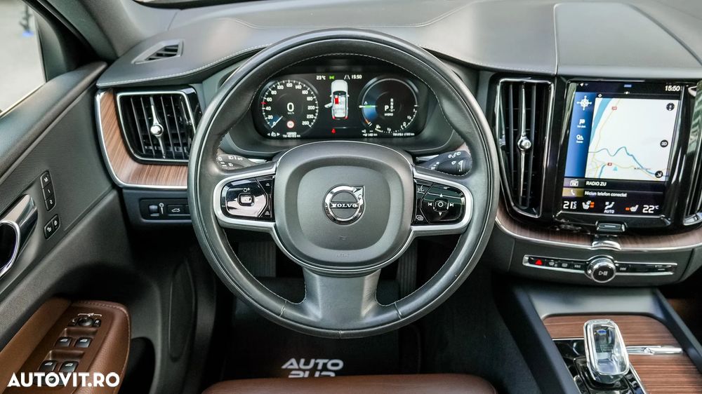 Volvo XC 60 Recharge T6 Twin Engine eAWD Inscription Expression - 12