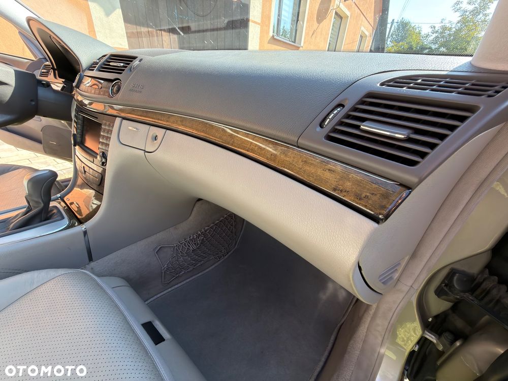 Mercedes-Benz Klasa E 500 Avantgarde - 21