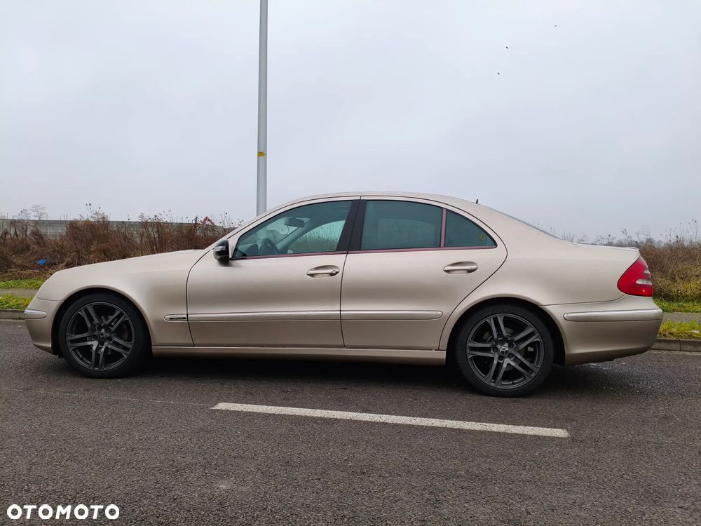 Mercedes-Benz Klasa E - 8