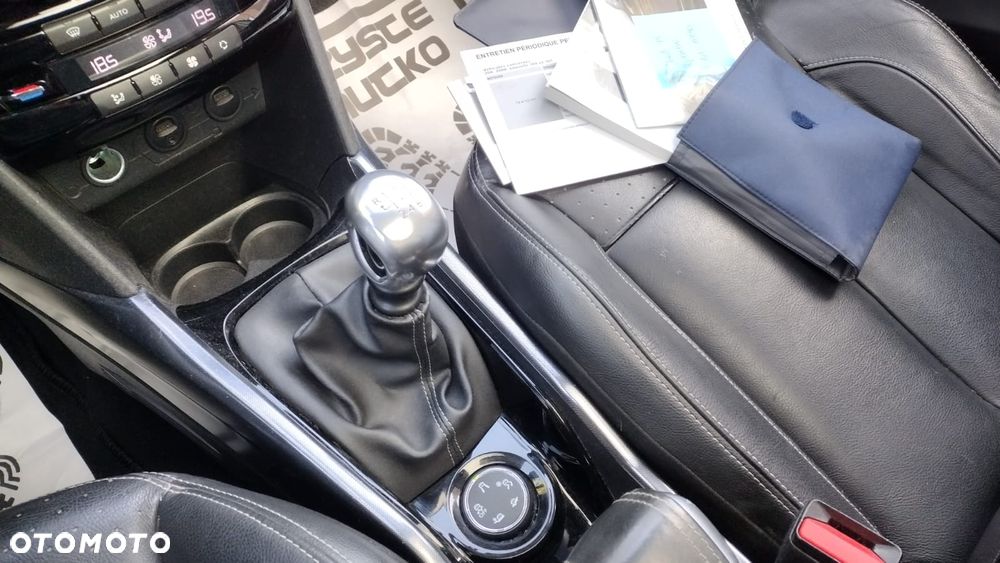 Peugeot 2008 e-HDi FAP 115 STOP & START Allure - 28