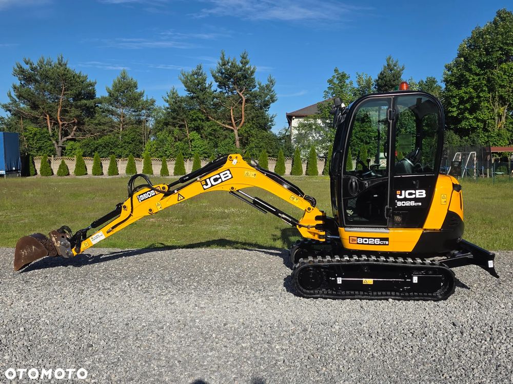 JCB JCB 8026 CTS mini Koparka 1901 MTG sprowadzona 3 łyżki szybkozłącze hydrauliczne piękny stan GOODBER 8025 30 - 21