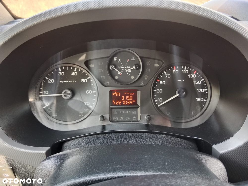 Peugeot Partner - 13