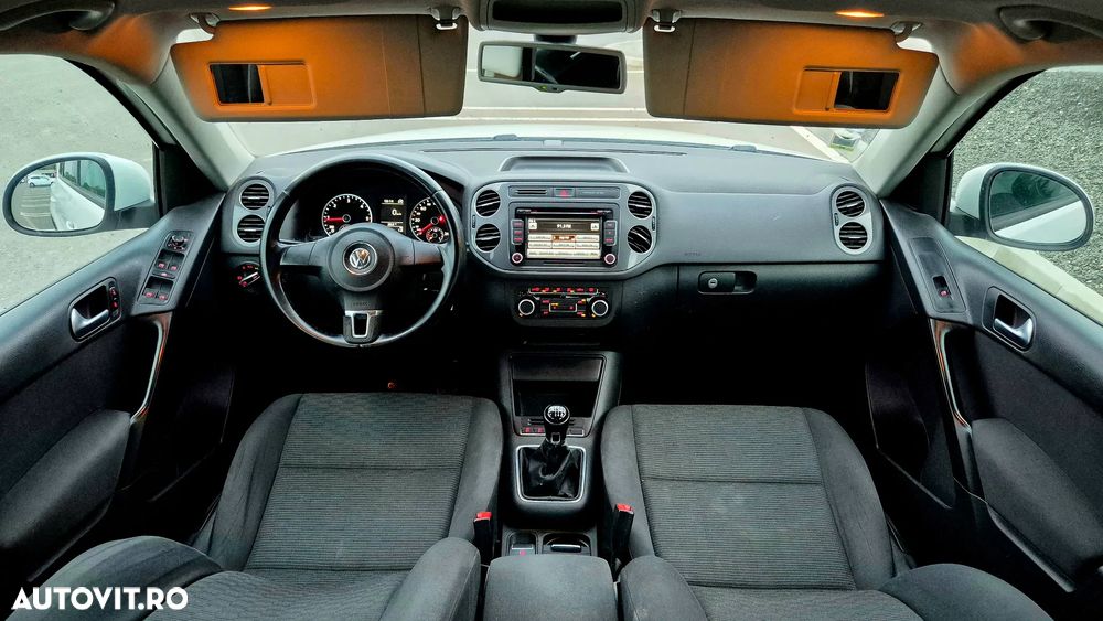 Volkswagen Tiguan 2.0 TDI DPF BlueMotion Technology Exclusive - 11