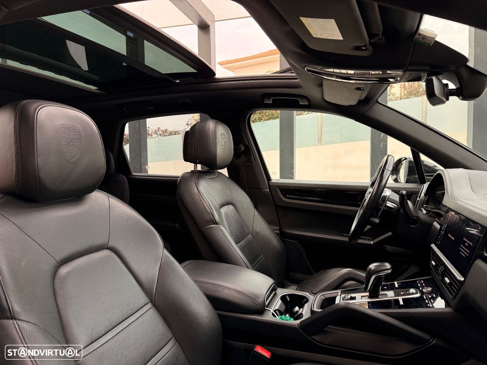 Porsche Cayenne E-Hybrid - 8