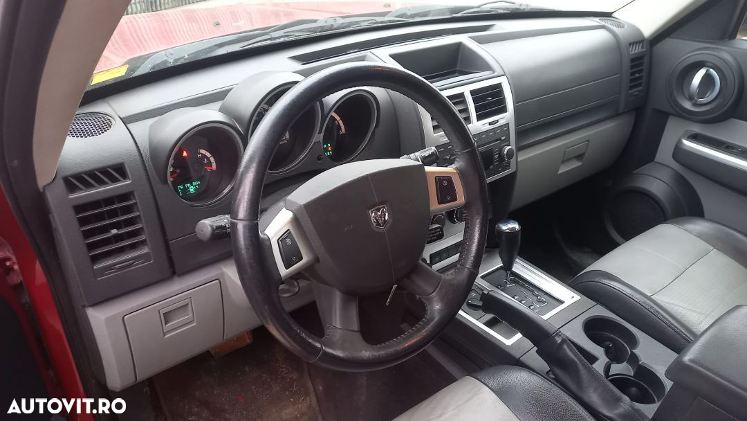 Dezmembrări Dodge Nitro 2.8 CRDi 4X4 an 2007 177cp - 6