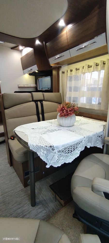 Pilote Essential P746 (Cama central - GPL) - 10