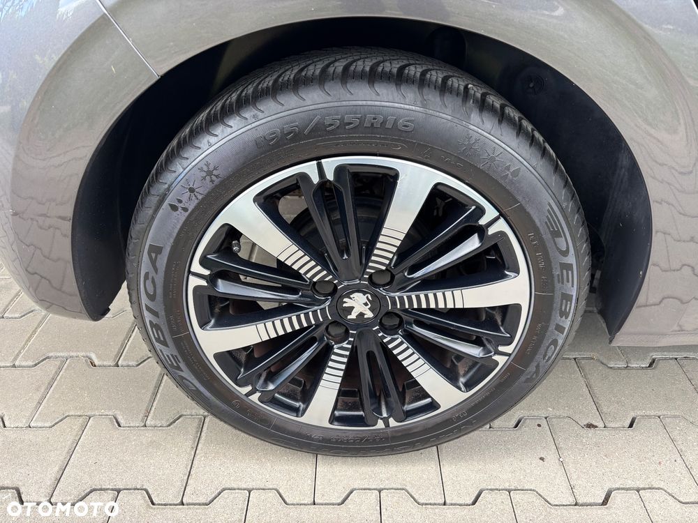 Peugeot 208 1.2 VTi Allure - 18