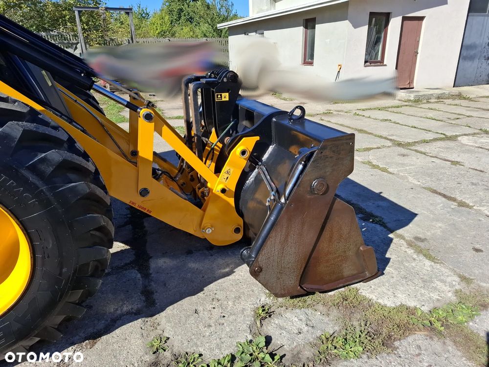 JCB 4CX - 18