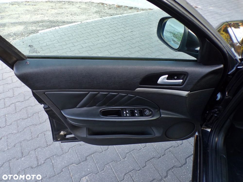 Alfa Romeo 159 Sportwagon - 16