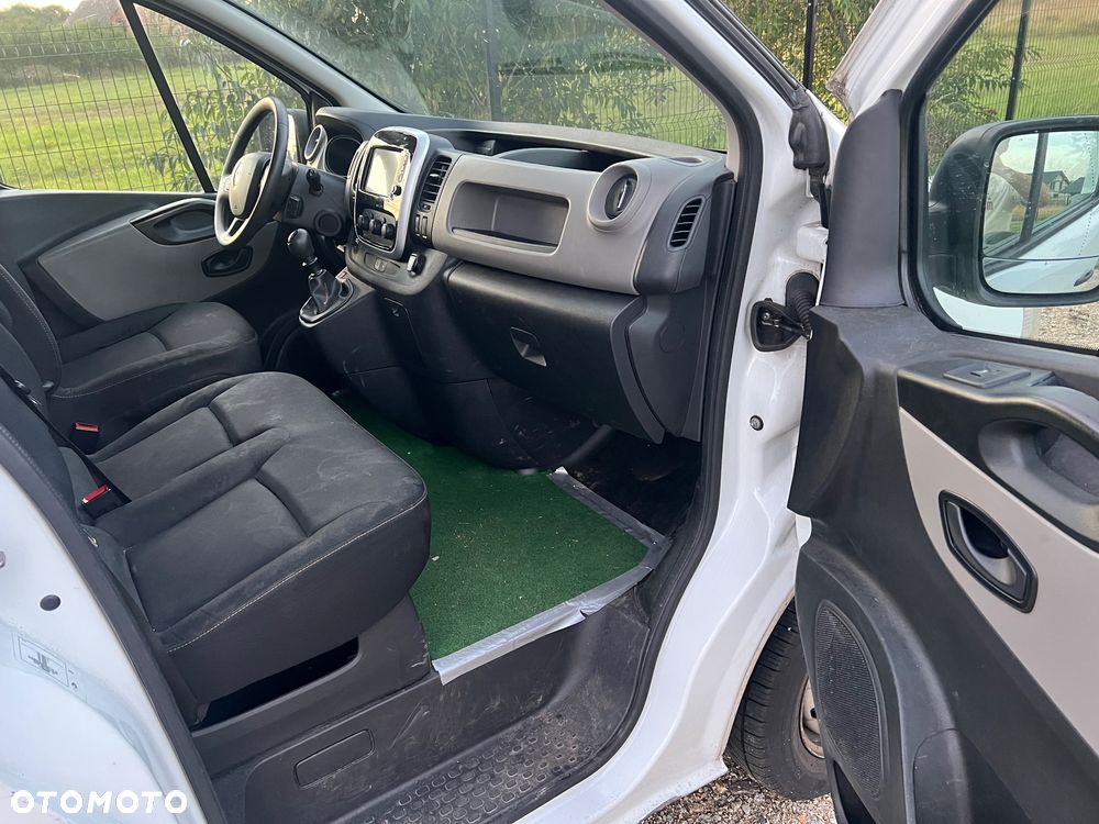 Renault Trafic - 26