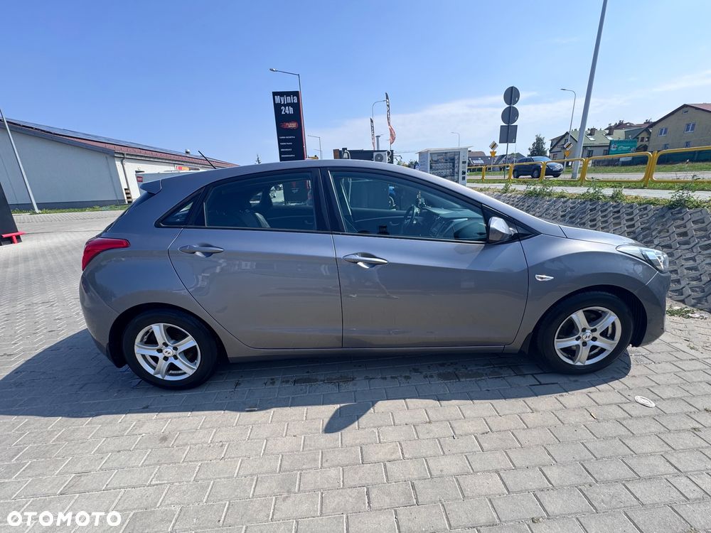 Hyundai i30 1.6 Comfort - 1