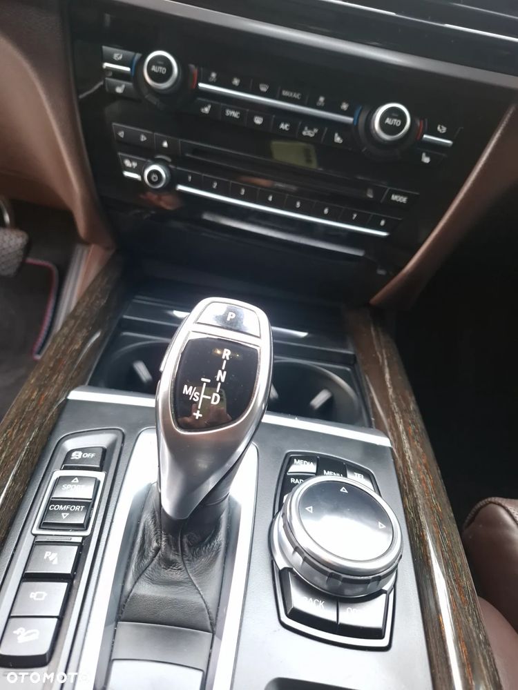 BMW X5 xDrive40d - 37