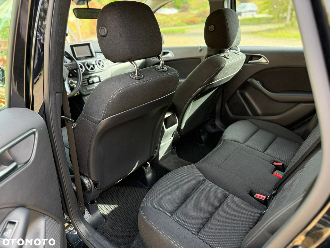 Mercedes-Benz Klasa B 180 BlueEFFICIENCY Edition Style - 20