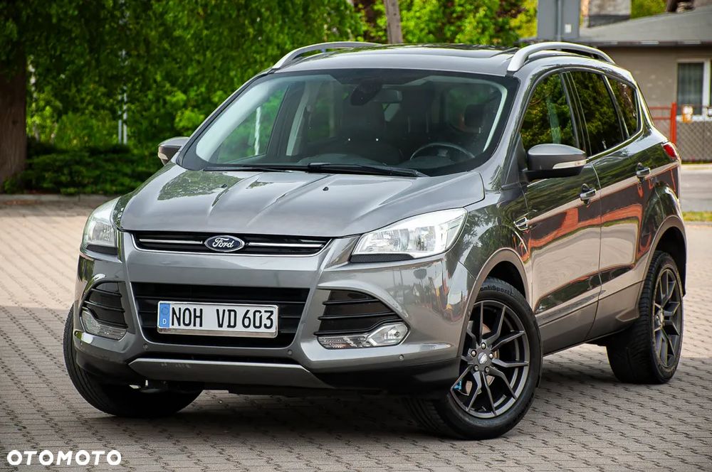 Ford Kuga 2.0 TDCi 2x4 Titanium - 2
