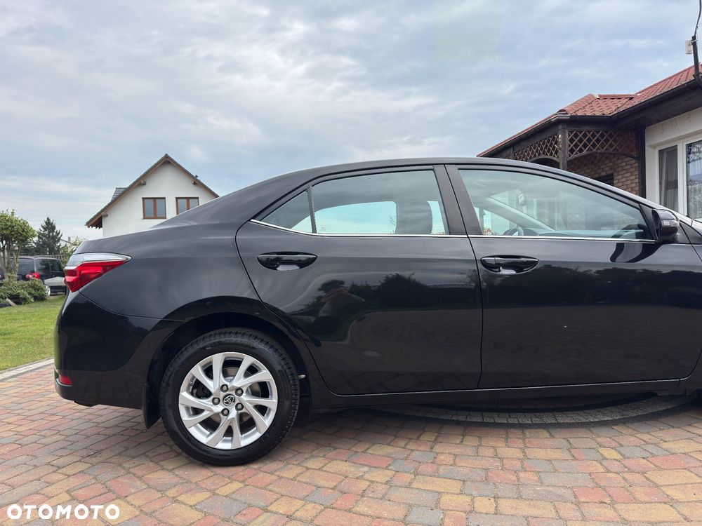 Toyota Corolla - 16