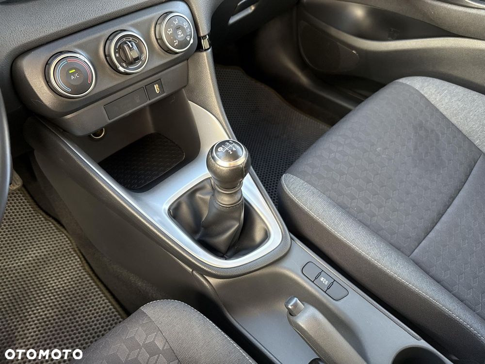 Toyota Yaris - 22