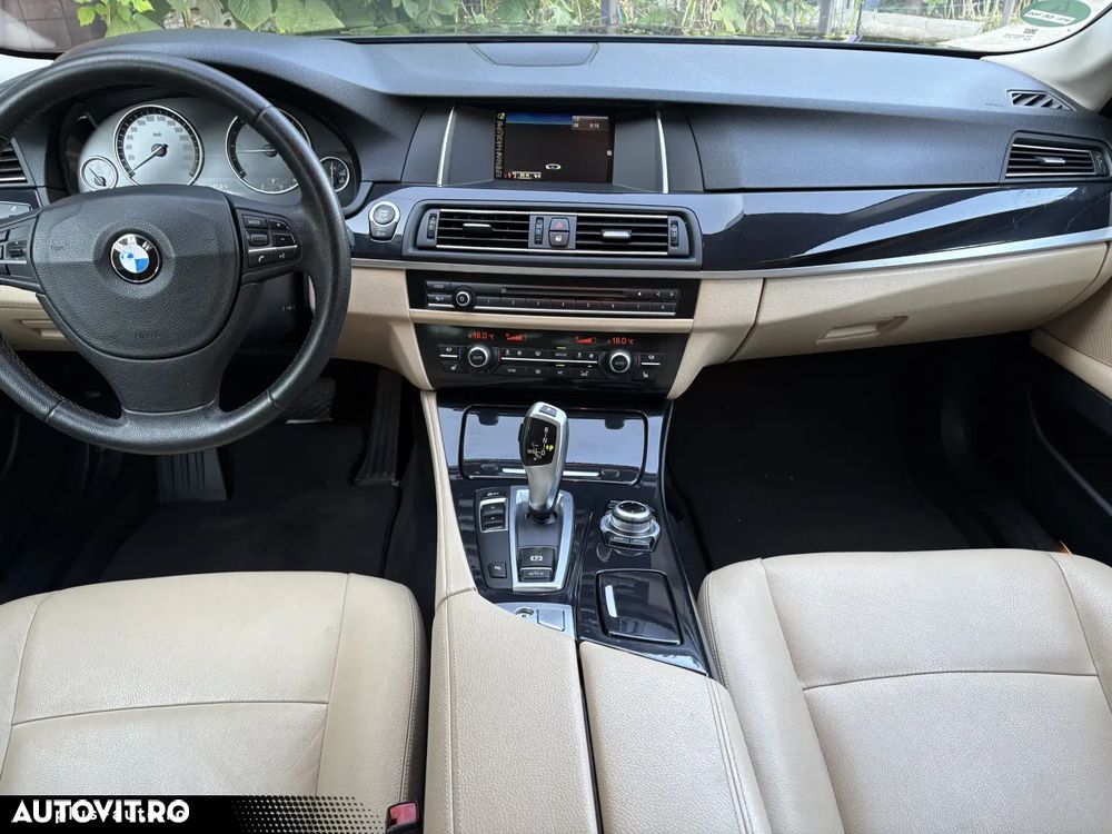 BMW Seria 5 525d Aut. Luxury Line - 15