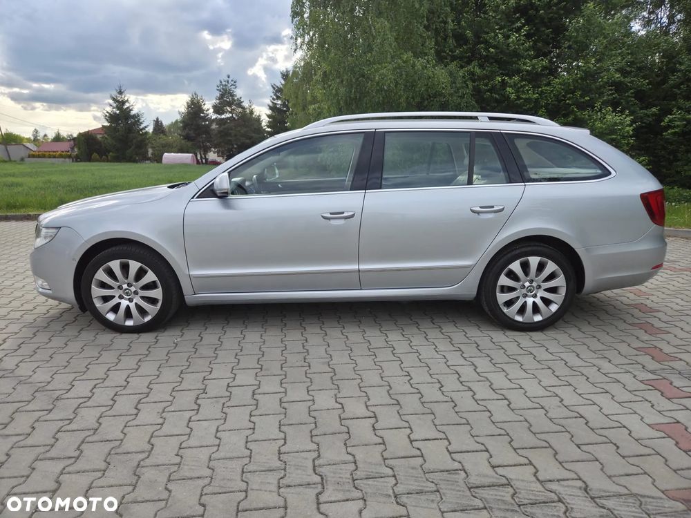 Skoda Superb 1.8 TSI DSG Exclusive - 2