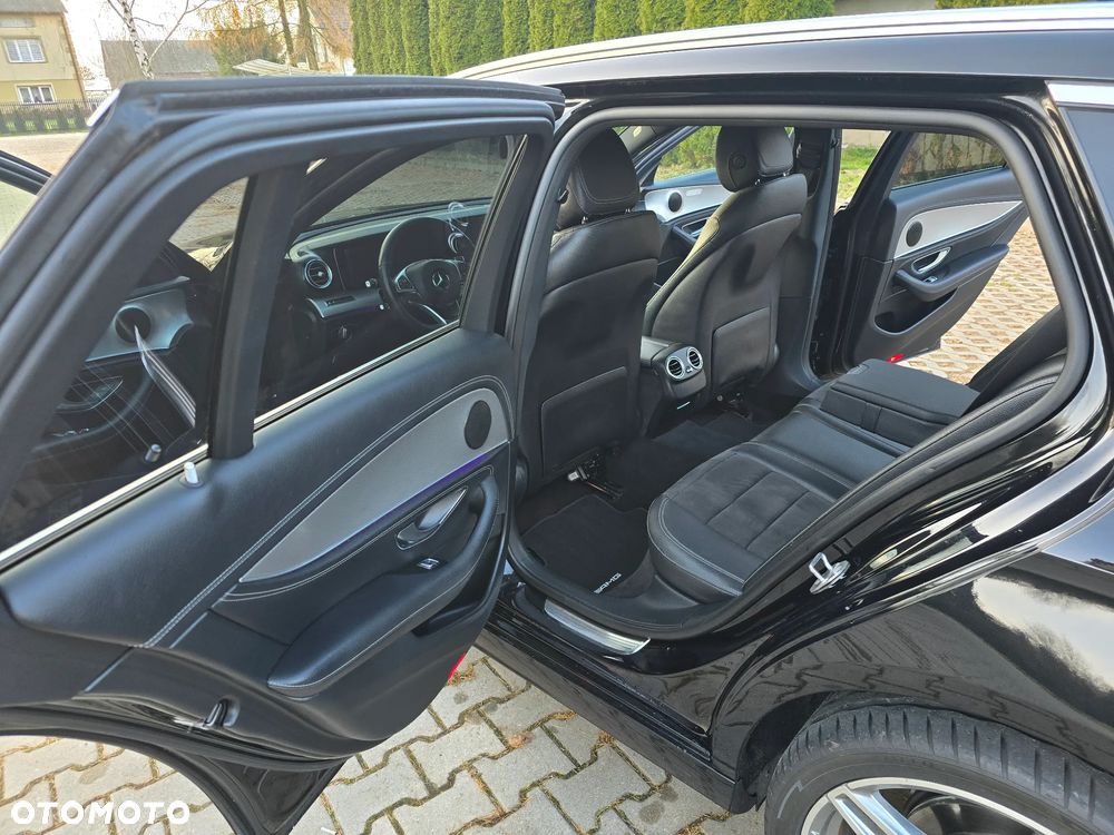 Mercedes-Benz Klasa E 220 d 9G-TRONIC AMG Line - 9