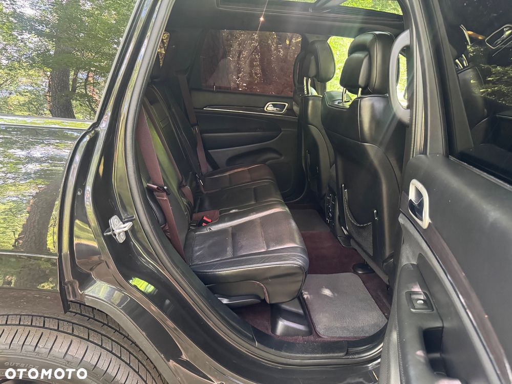 Jeep Grand Cherokee ver-3-6-v6-overland - 24