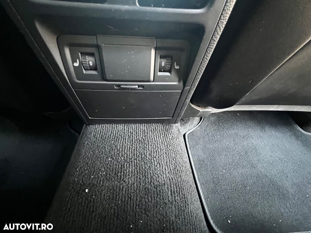 Volkswagen Passat - 24