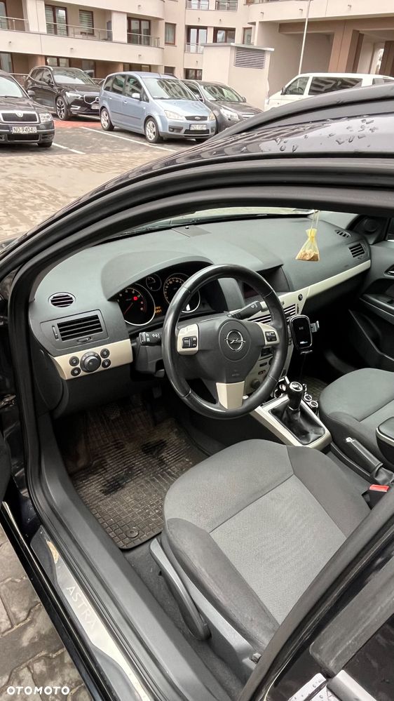 Opel Astra 1.6 - 7